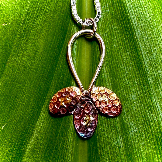 Tri-Lobe Pendant
