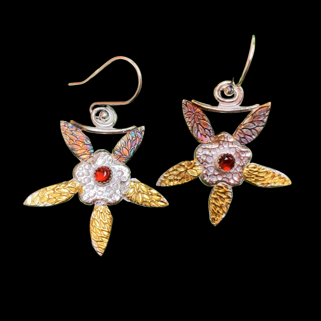 Star Flower Earrings With Garnet